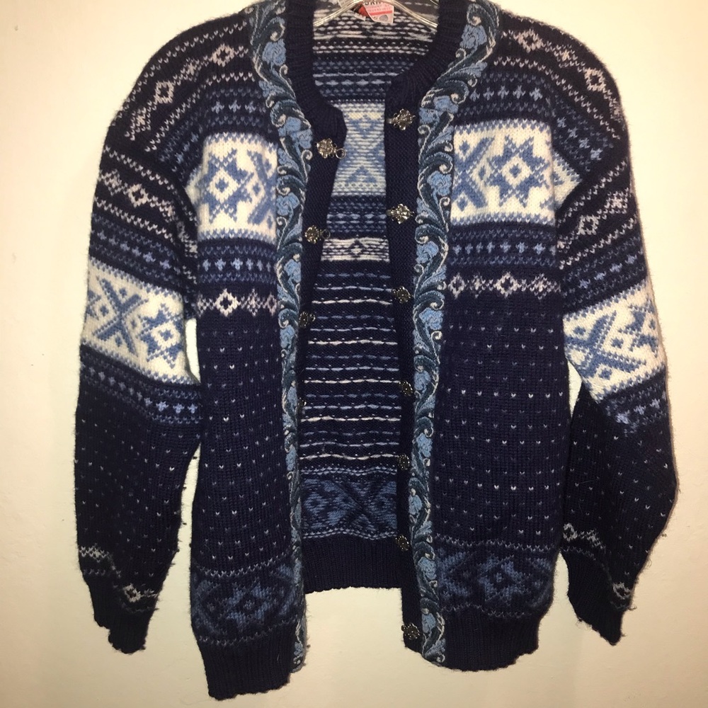 Hand knitted Wool sweater made in Norway women’s size 8 blue and white so cozy!